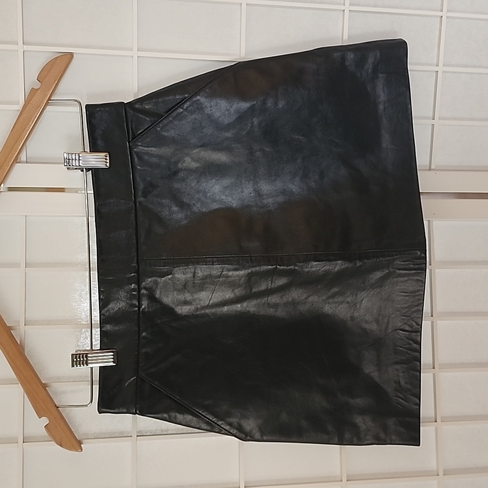 Paul and Joe Womens Black Leather Mini Skirt 38 EU Size 4/6 US Never worn